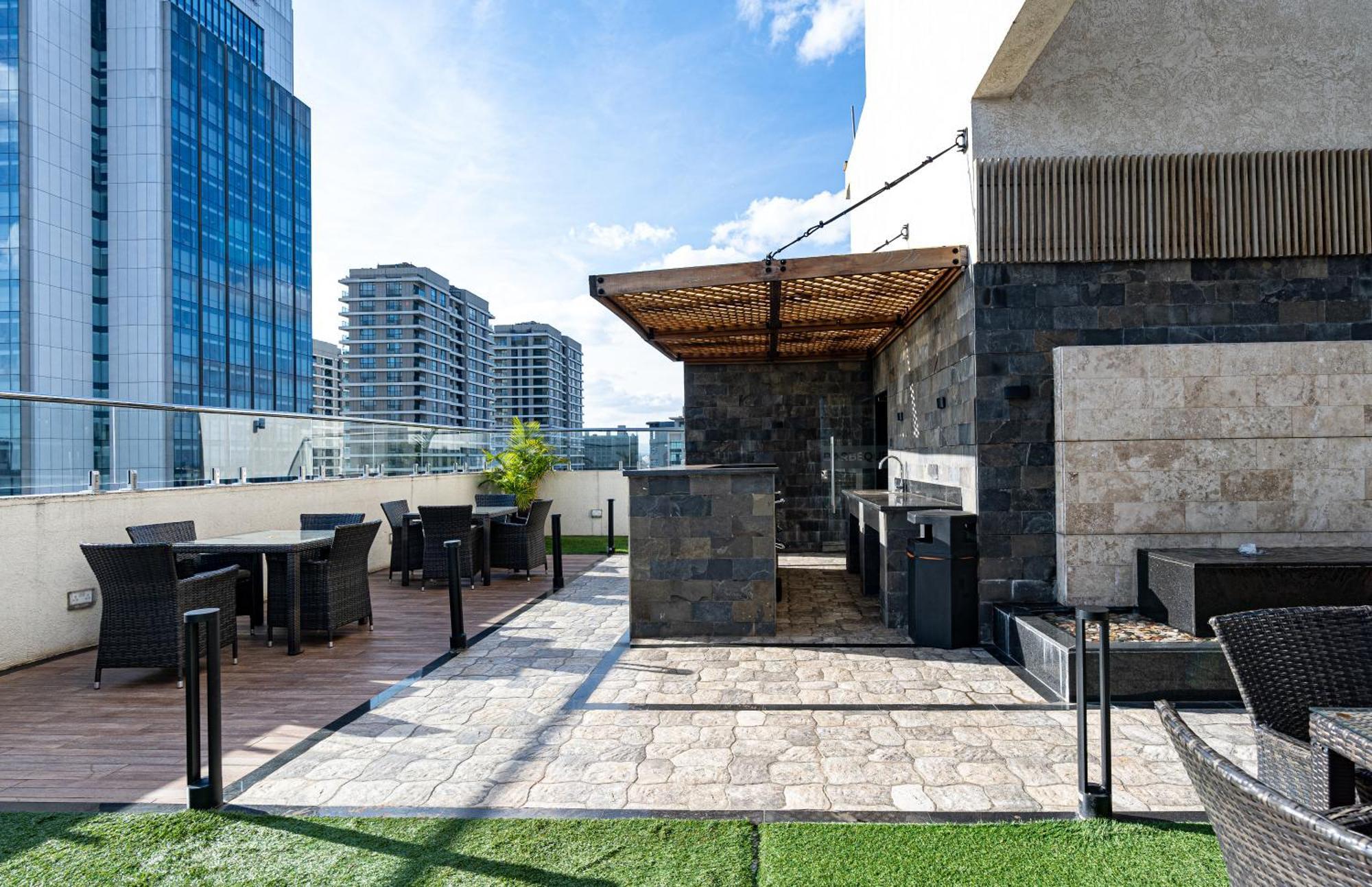 ניירובי Elite One Bedroom Apartment,Swimming Pool, Gym, Workspace ,Wonderiss Homes Close Proximity To Gtc, Jw Mariott And Kempinski מראה חיצוני תמונה